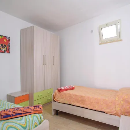 Nyaraló Fevi Stalettì